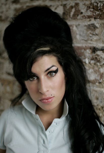 Troubled Diva Amy Winehouse Dead At 27 – CBS Detroit