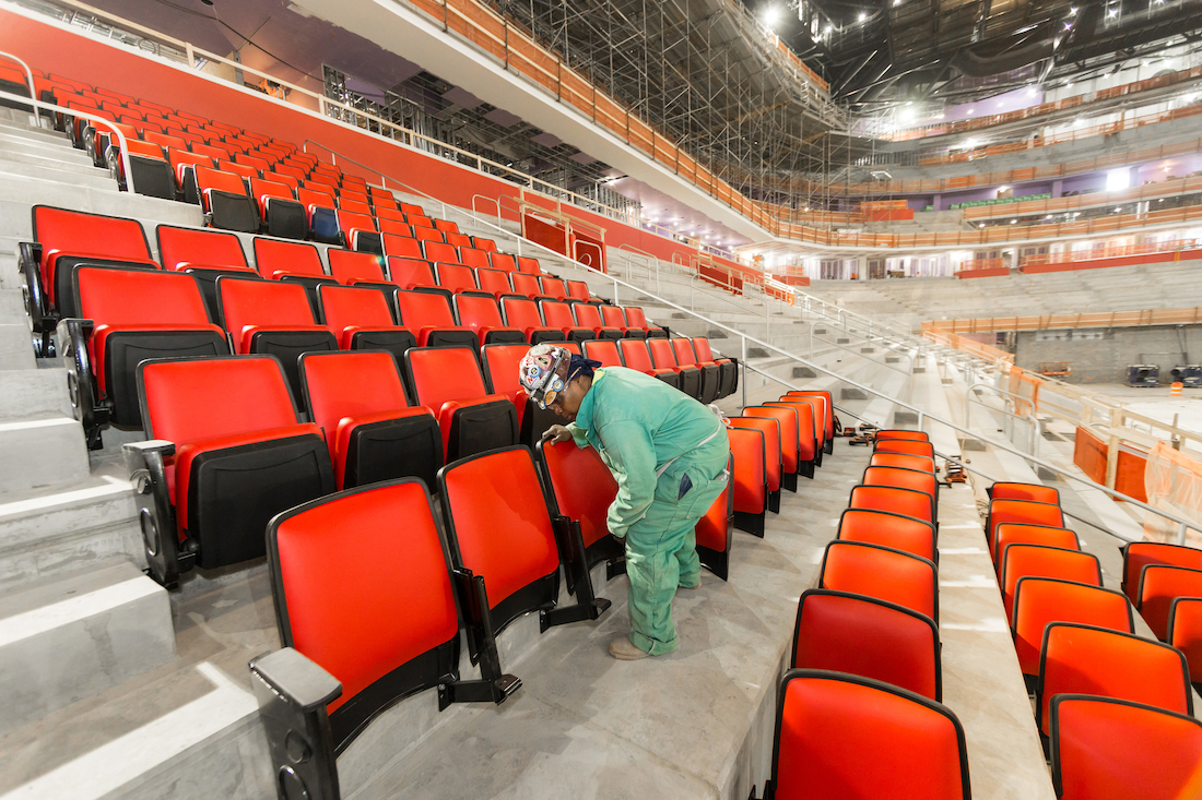 First Seats Installed At Little Caesars Arena Photos Video Cbs