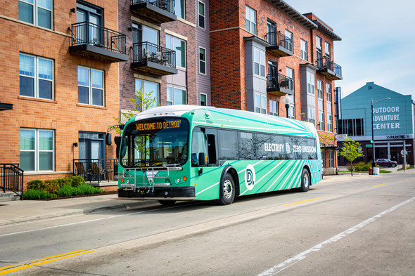 Detroit adds 4 electric buses to its fleet – CBS Detroit